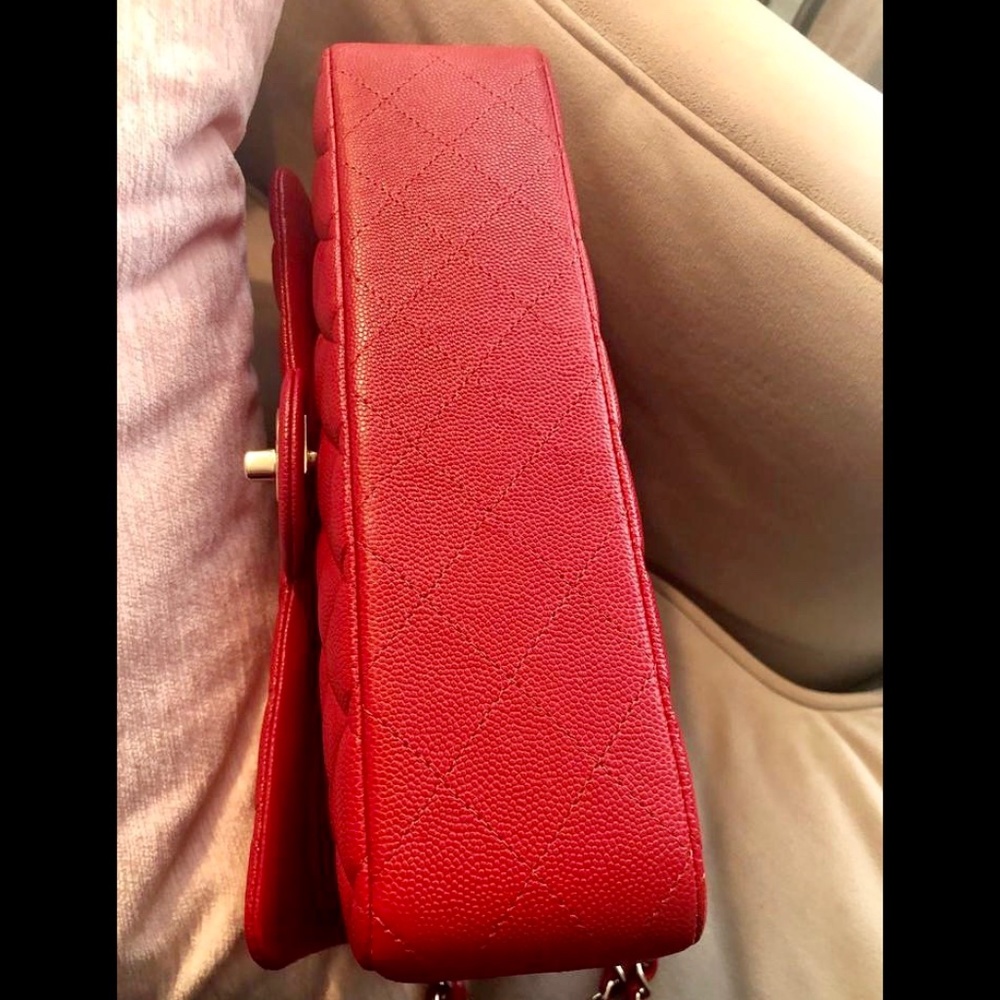 Chanel Classic Medium Flap Bag 19B True Red - Picture 7 of 9